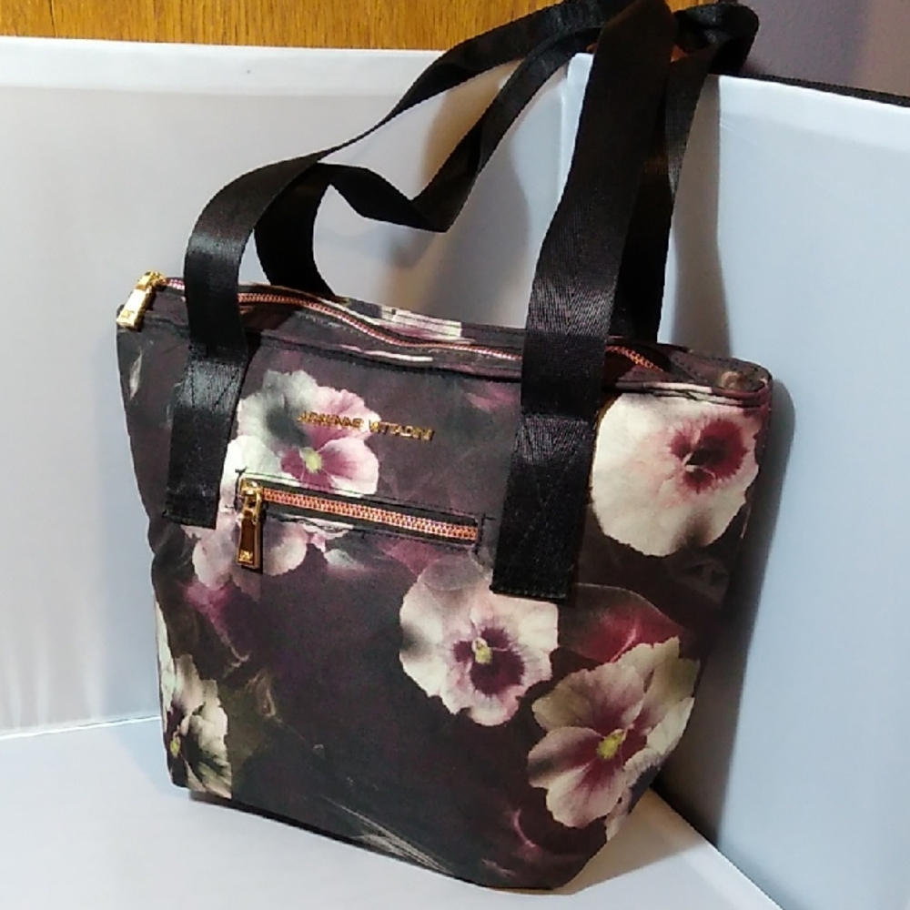 Adrian Vitadini classy cooler